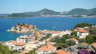 Черногория динамично развивающаяся туристическая страна, кругом возводятся новые отели.
