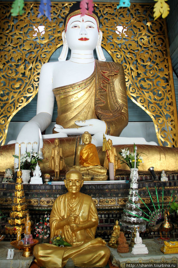 Ват Чонг Кхам Мае-Хонг-Сон, Таиланд