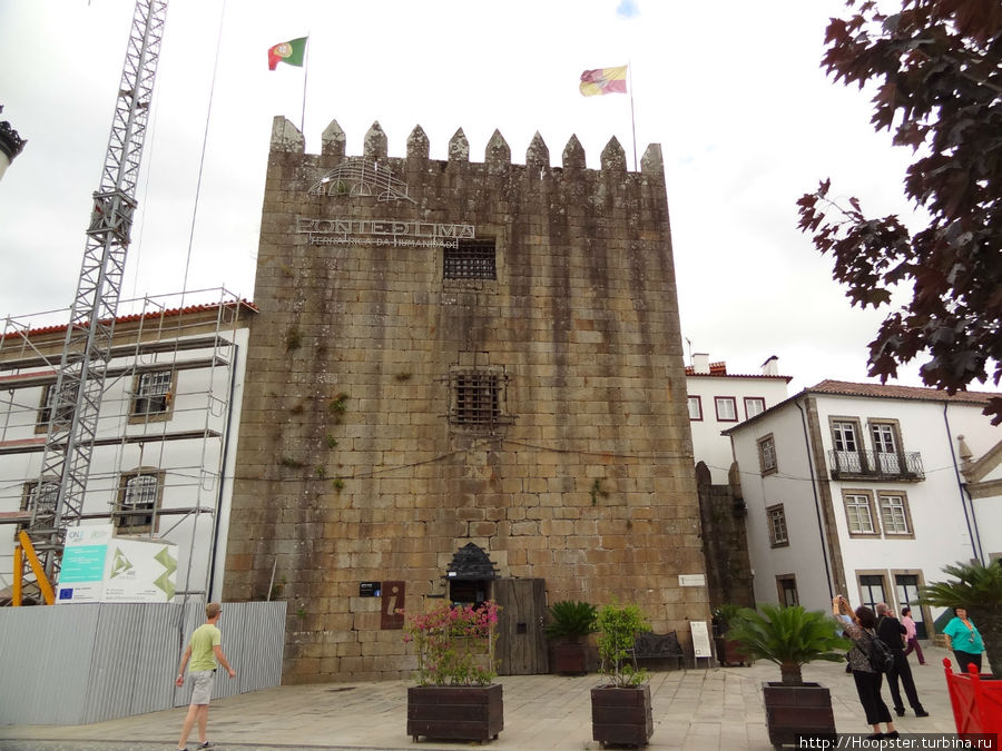 Остатки крепости Понте-де-Лима, Португалия