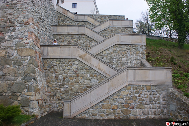 Много лестниц и Юлька Братислава, Словакия