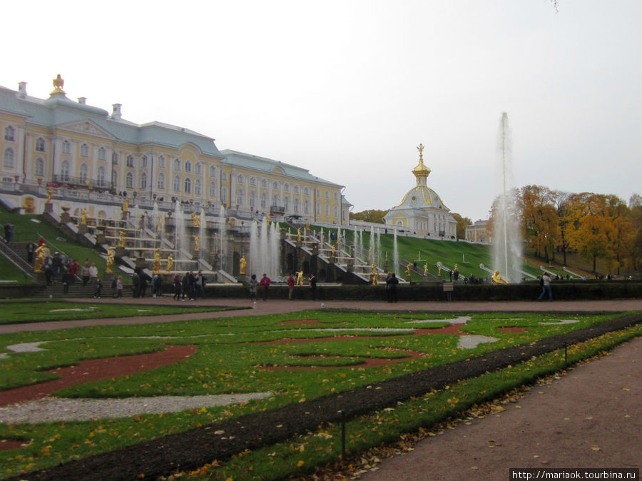 Осенние краски Петергофа Петергоф, Россия