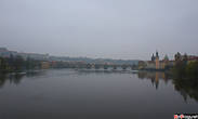 Вид на Карлов мост с моста Легионеров