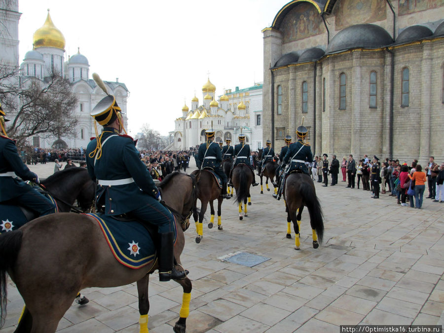 Подготовка к торжественной смене караула в Кремле 21 апреля Москва, Россия