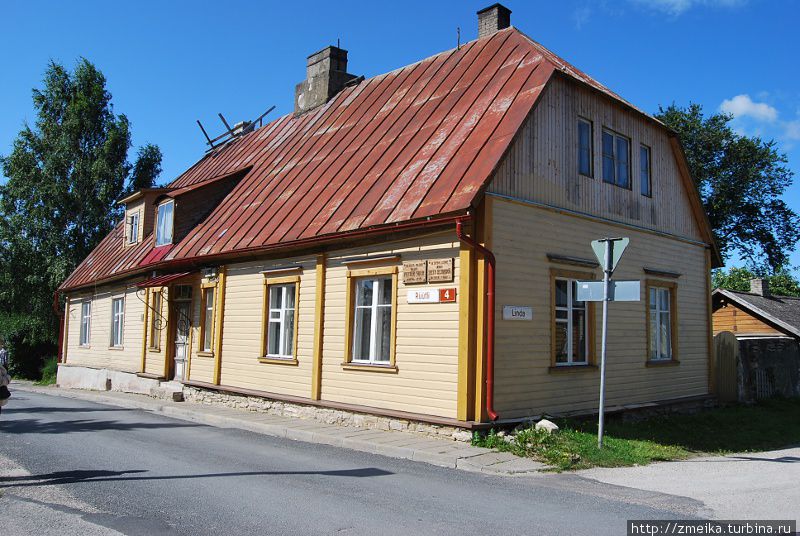 Домик, в котором жил Петр Великий в 1715 году Хаапсалу, Эстония