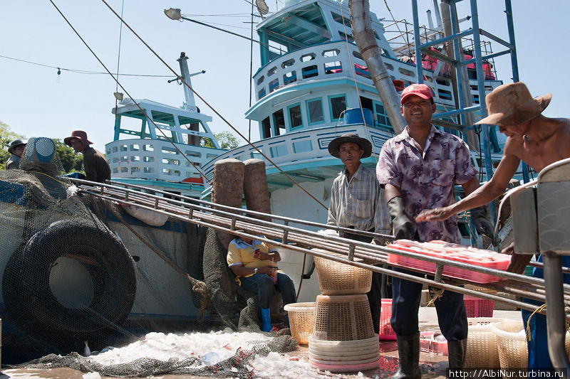 Рыбаки Сиамского залива и другие жители побережья Таиланд