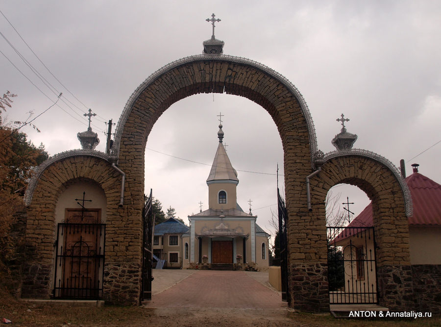Монастырь Косуэць Косуэць, Молдова