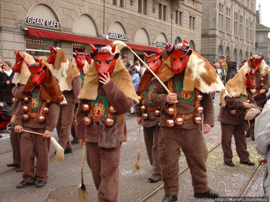 Fastnacht. Бернский карнавал в Швейцарии. Базельский карнавал Швейцария. Фастнахт в Швейцарии.