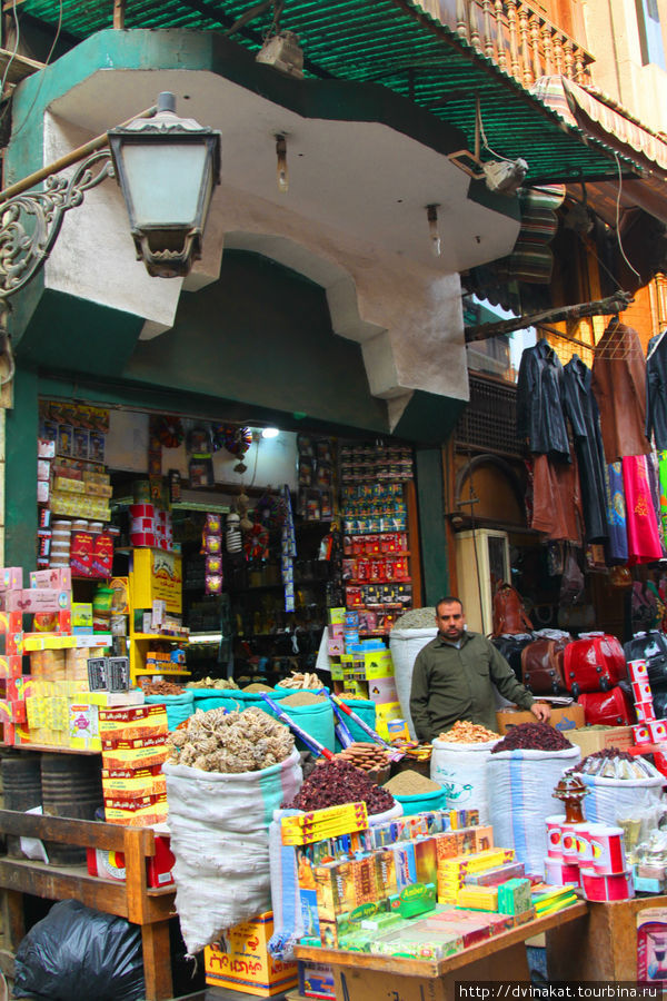 Рынок Хан-Эль-Халили Каир, Египет