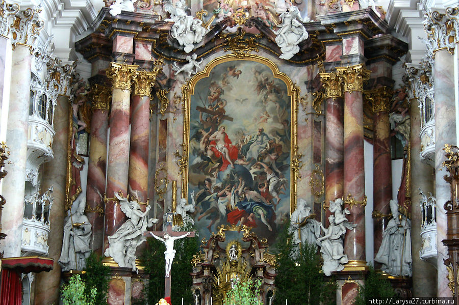 Главный алтарь с картиной Й.Й.Цайлера Оттобойрен, Германия