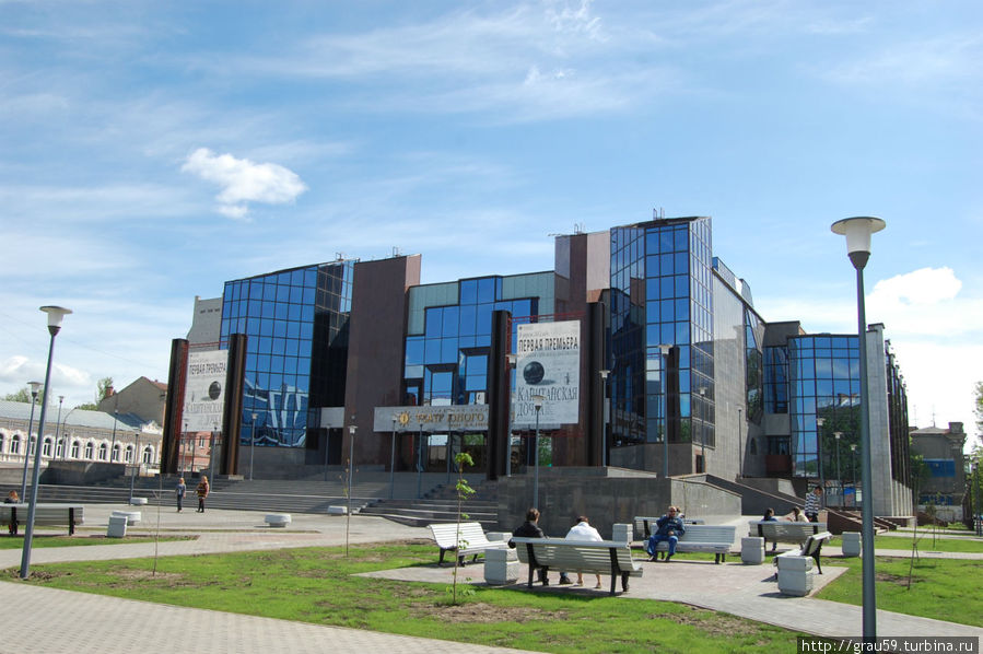 Новое здание ТЮЗа Саратов, Россия