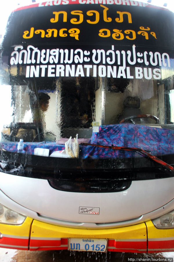 Международный автобус — из Камбоджи в Лаос Камбоджа
