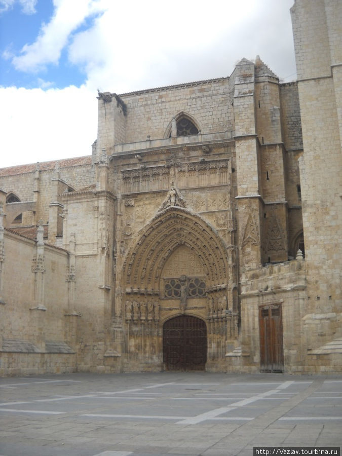 Входной портал Паленсия, Испания