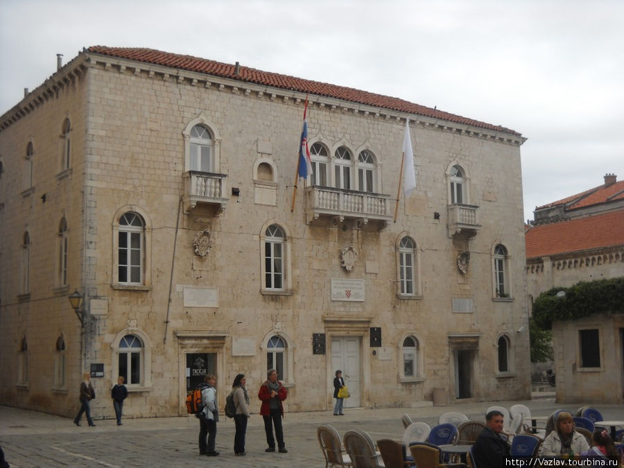 Фасад дворца Трогир, Хорватия