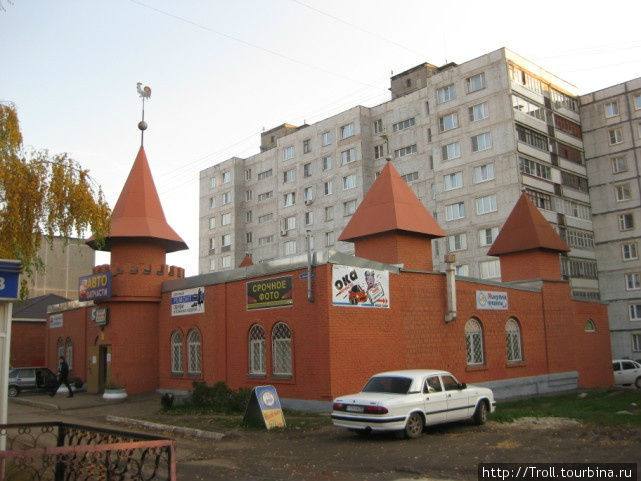 С виду — замок, реально — престижный пивной ресторан Луховицы, Россия