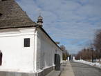 Трапезная церковь Иоанна Богослова. Аллея от Экономических ворот в сторону парка Владимирская горка