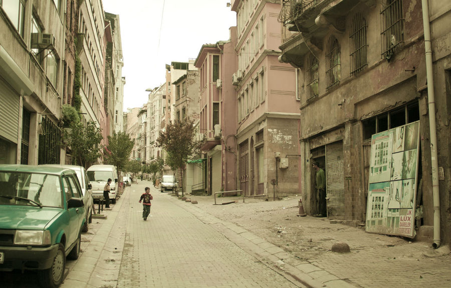 Почему-то очень много заброшенных или сгоревших домов. Стамбул, Турция