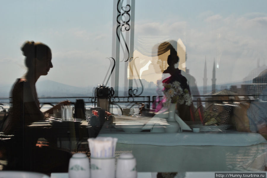 Завтрак на крыше Стамбул, Турция