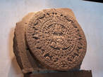 Камень Солнца, известный как ацтекский календарь