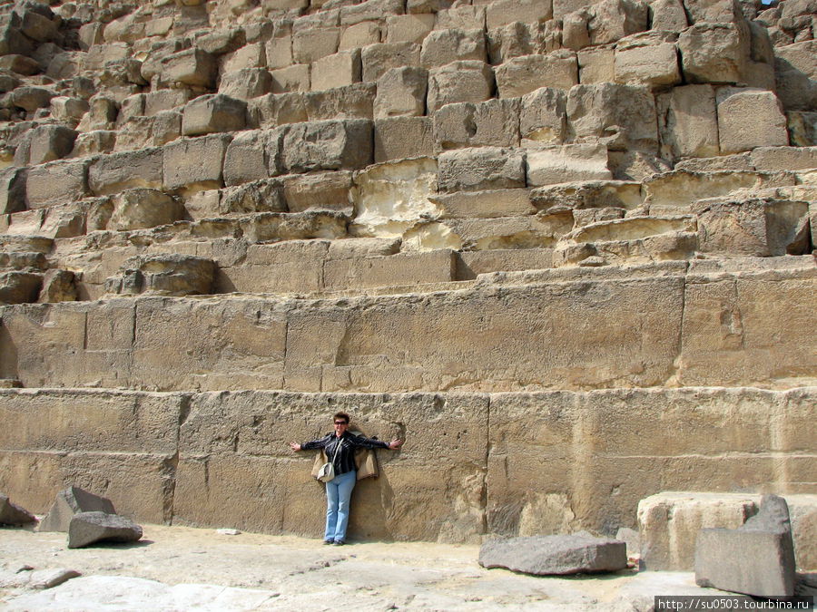 Огромные блоки пирамиды Хефрена Египет