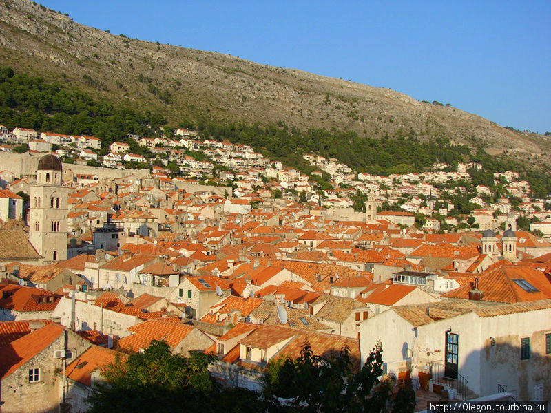 Рыжие крыши города Дубровник, Хорватия