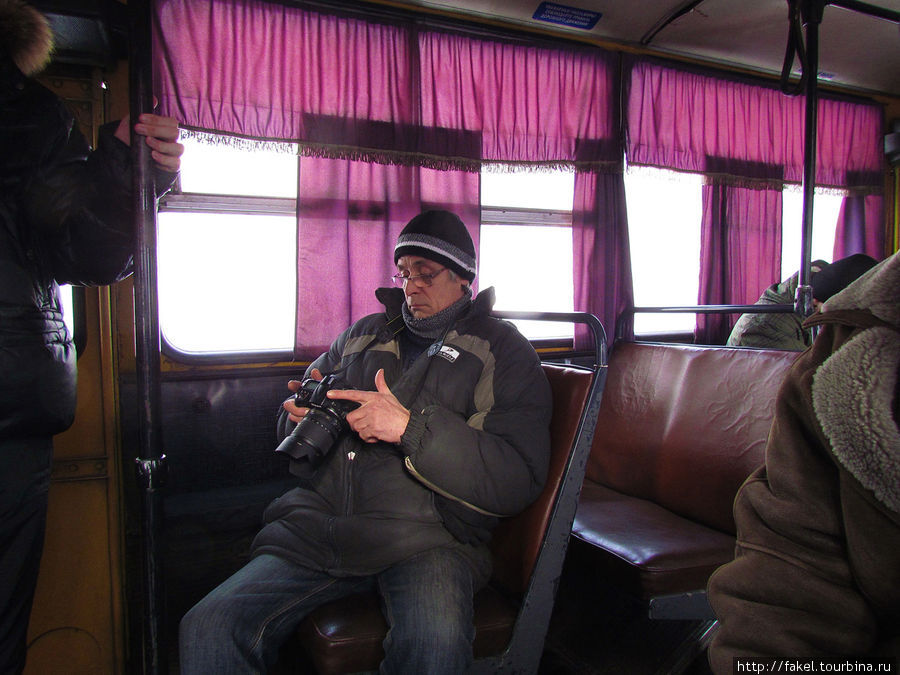 Участник транспортовки, мой друг Андрей Кравчук. Заядлый фотограф, снимает сколько себя помнит! Харьков, Украина