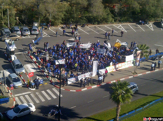 ☺A Manifestation in Tel-Aviv