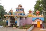 Красочный индуистский храм