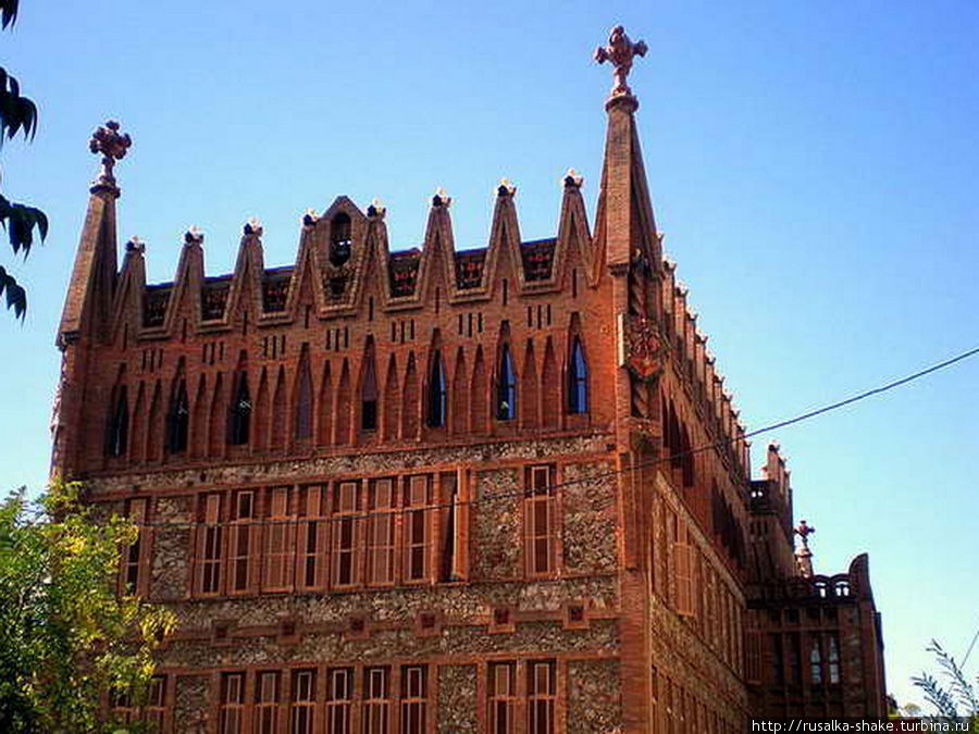 Школа Св. Терезы Барселона, Испания