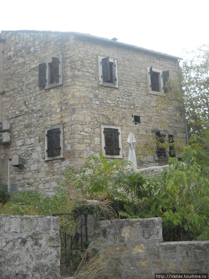 Старинная постройка Мостар, Босния и Герцеговина