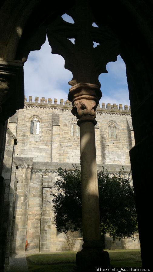 Такой старый и такой кафедральный Эвора, Португалия