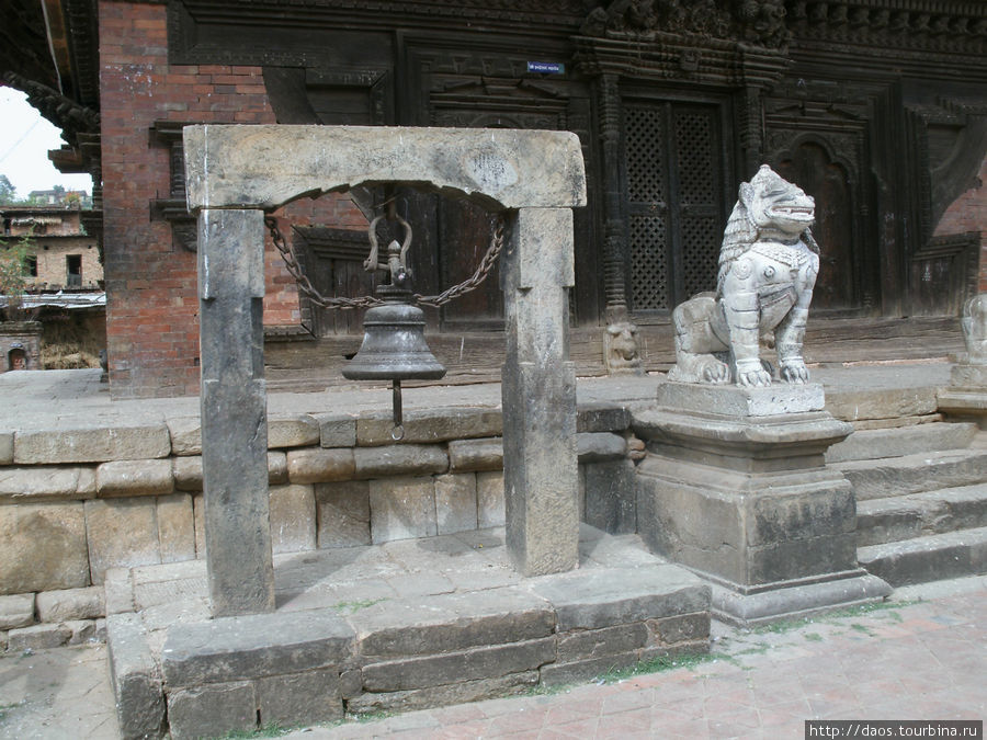 Знаменитый храм Индрешвор Панаути, Непал