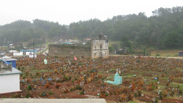 Кладбище возле Сан-Хуан-Ч