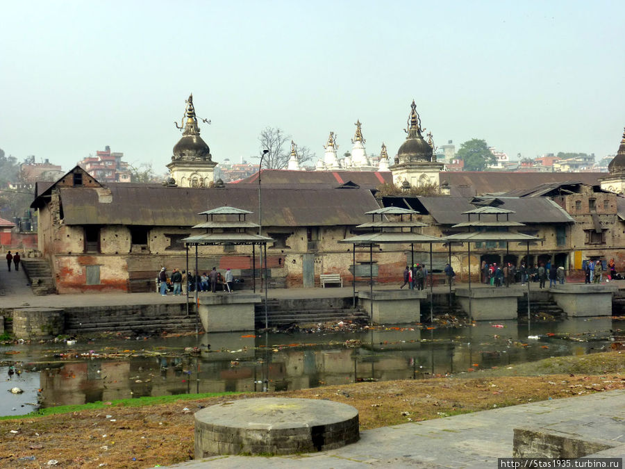 Деопатан. Храмовый комплекс Пашупатинатх и священная река Багмати. Катманду, Непал