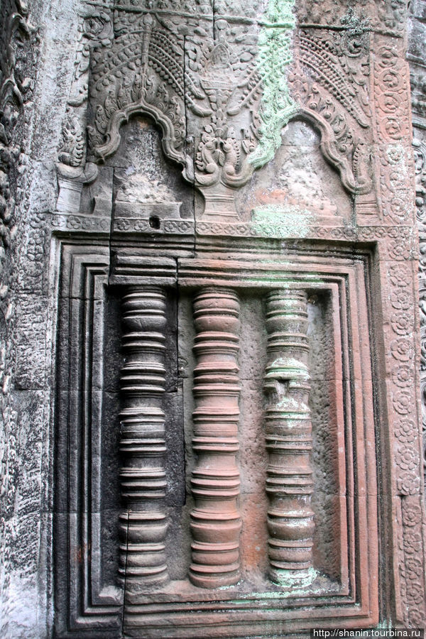 Барельефы на древних стенах Ангкор (столица государства кхмеров), Камбоджа