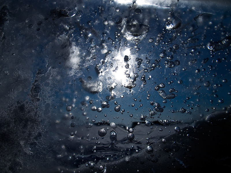 Каргопольские небеса через ледяную линзу. Каргополь, Россия
