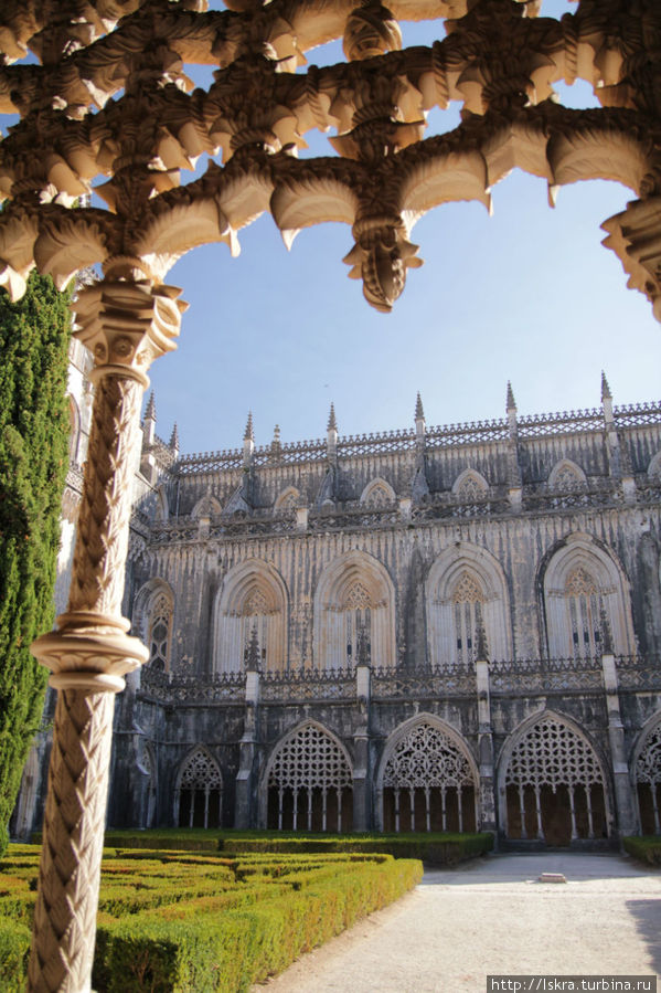 Монастыри Португалии - Санта Мария да Витория в Баталье