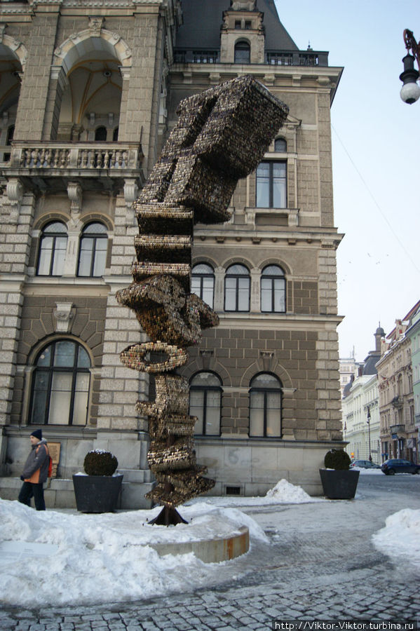 «Скульптура ключей» в Либереце Либерец, Чехия