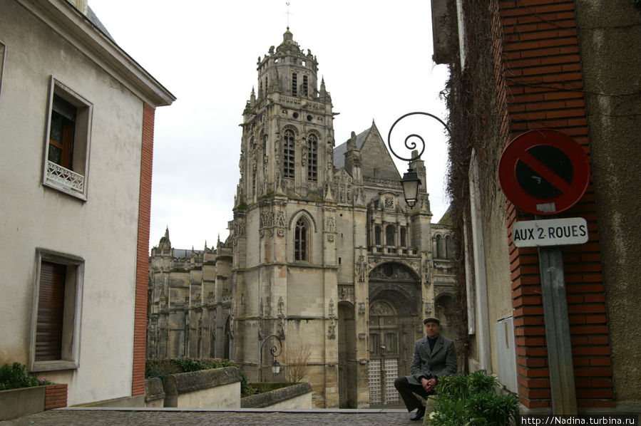 Католический собор Нотр Дам де Жизор. Жизор, Франция