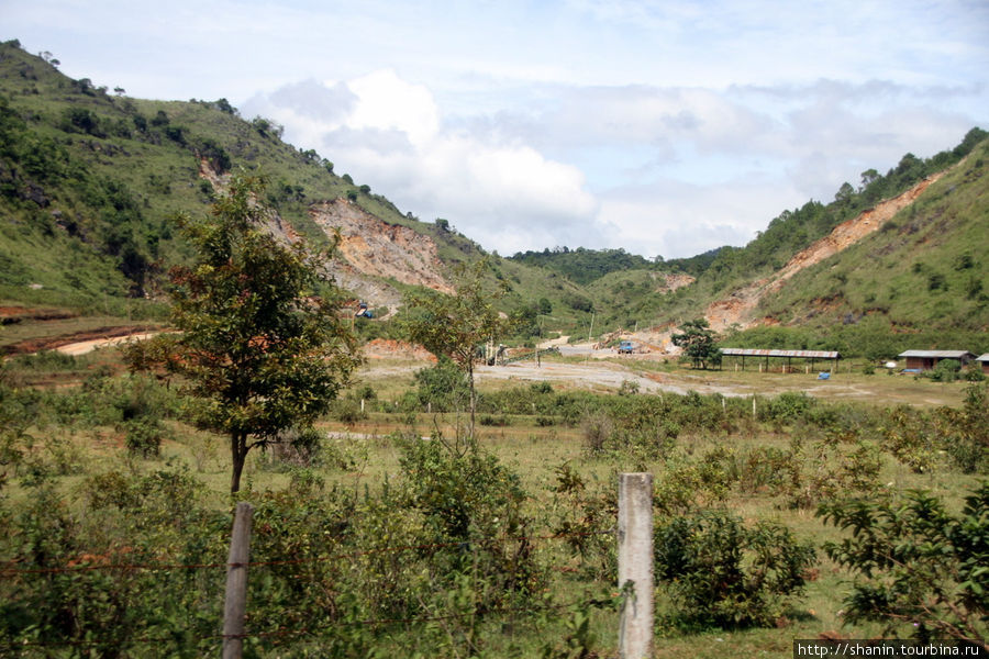 Мир без виз — 442. Круиз по окрестностям Пхонсавана Провинция Сиенгкхуанг, Лаос