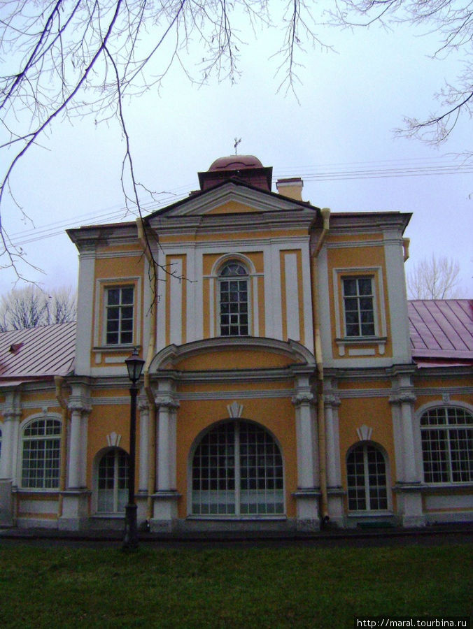 Здание, входящее в Северный (Просфорный) корпус Санкт-Петербург, Россия