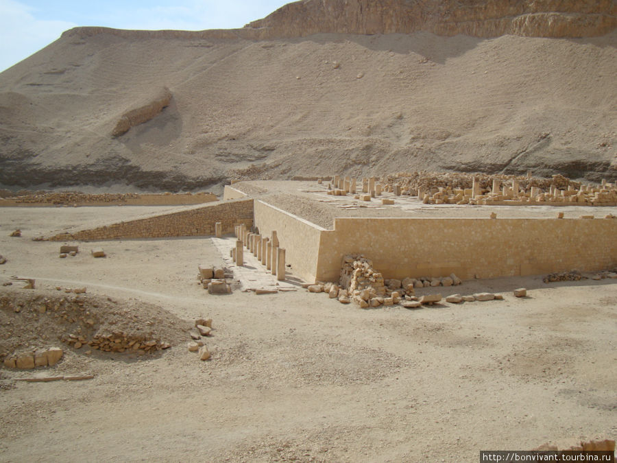 Храм Ментухотепа I Луксор, Египет