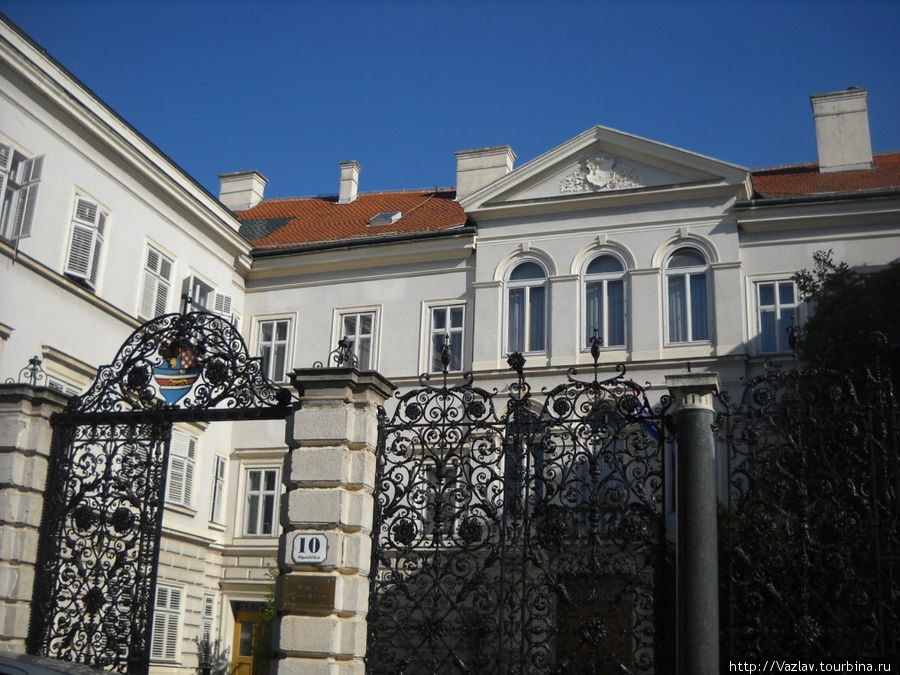 Дворец Загреб, Хорватия