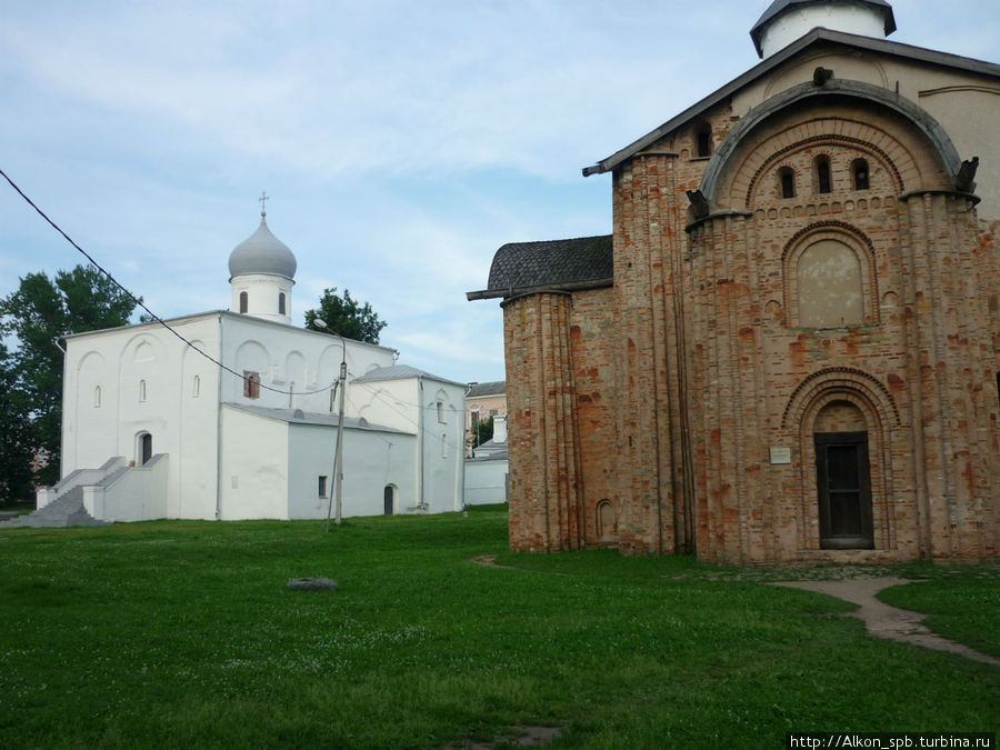 Прогулка по Ярославу Дворищу, с историей места Великий Новгород, Россия