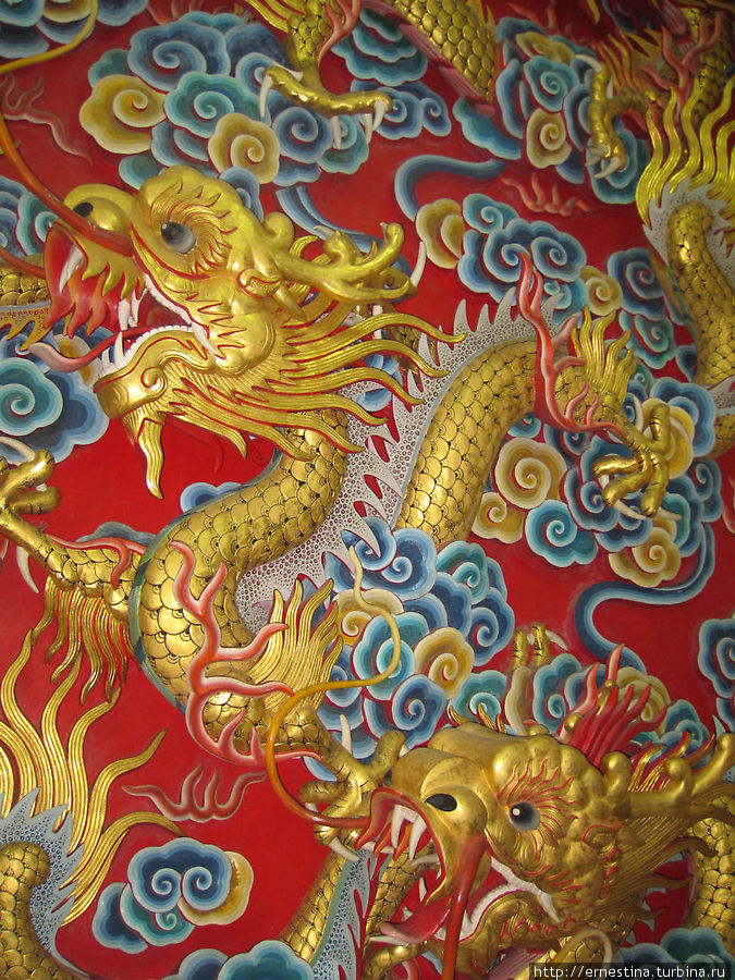 полотна на стенах. китайская роспись Паттайя, Таиланд