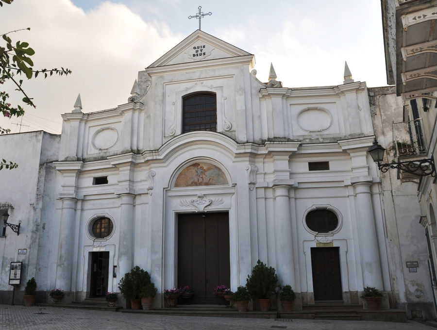 Церковь Св. Михаила Остров Капри, Италия