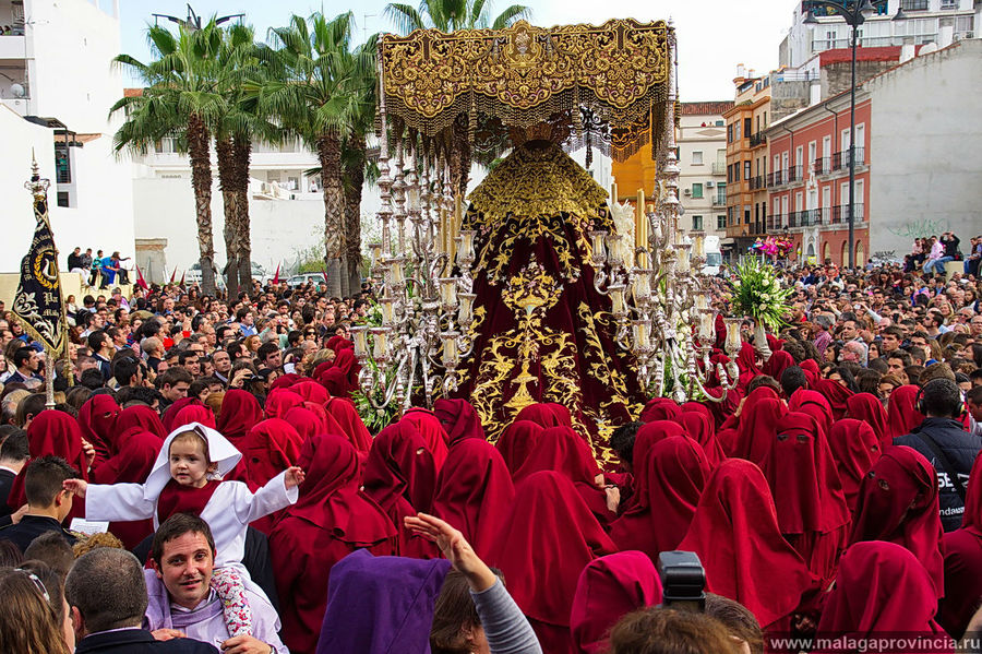Вербное воскресенье — начало Великого Праздника Малага, Испания