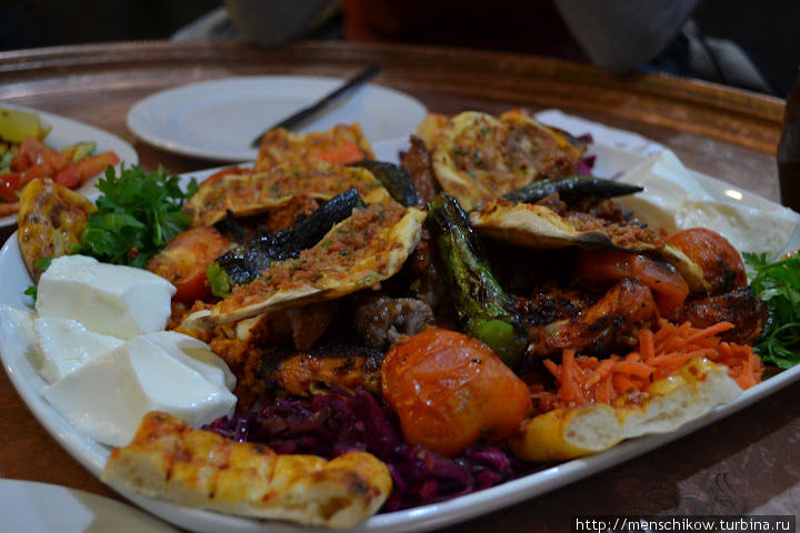 Микст кебаб — одному не съесть. Факт. Стамбул, Турция