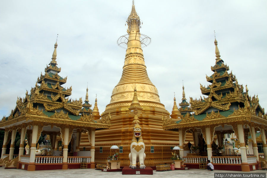 Монастырь с духами Янгон, Мьянма