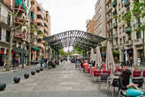 В остальном современная Барселона просто идеальный город. Разве что светофоры слишком часто встречаются, но к этому можно привыкнуть.