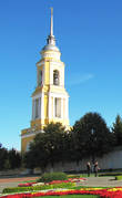Колокольня Ново-Голутвина монастыря